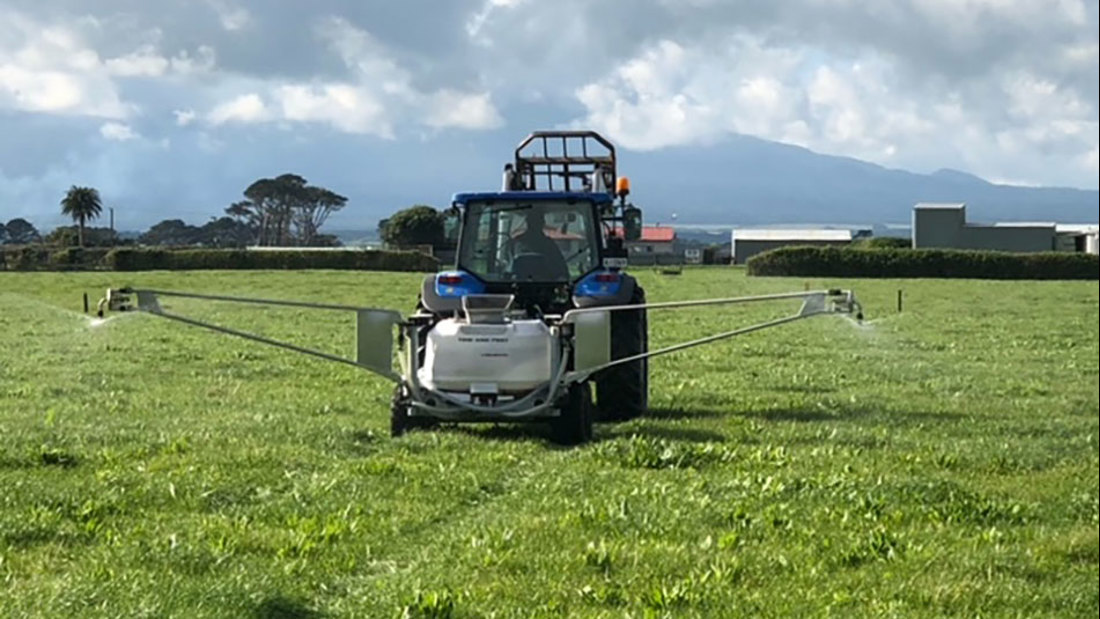 Spreading Organic Liquid Fertiliser