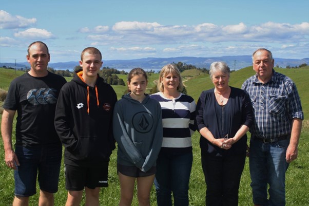 Steve And Paula Holdem And Family Rotorua